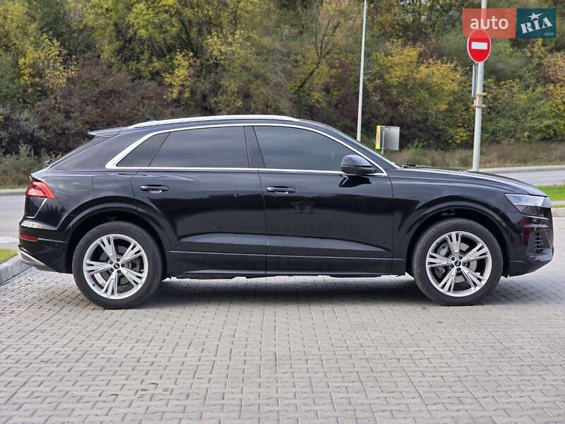 Позашляховик / Кросовер Audi Q8 2021 в Тернополі