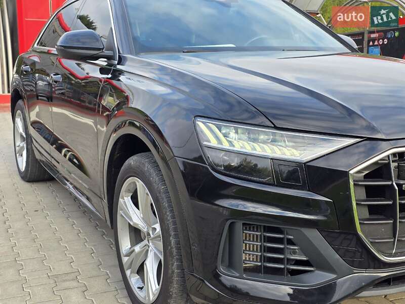 Позашляховик / Кросовер Audi Q8 2021 в Тернополі