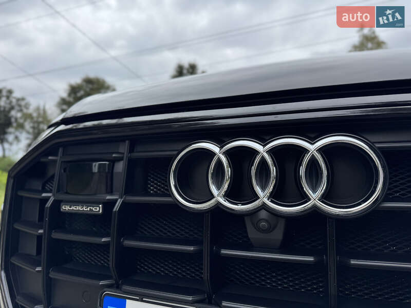 Позашляховик / Кросовер Audi Q8 2021 в Львові