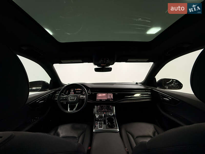 Внедорожник / Кроссовер Audi Q8 2021 в Одессе