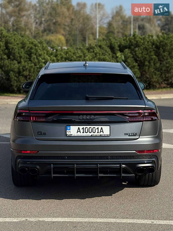 Внедорожник / Кроссовер Audi Q8 2018 в Киеве