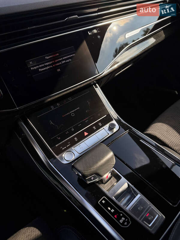 Внедорожник / Кроссовер Audi Q8 2018 в Киеве