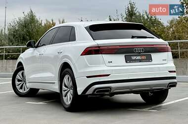 Внедорожник / Кроссовер Audi Q8 2025 в 