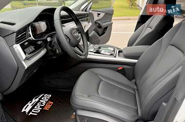 Внедорожник / Кроссовер Audi Q8 2025 в 