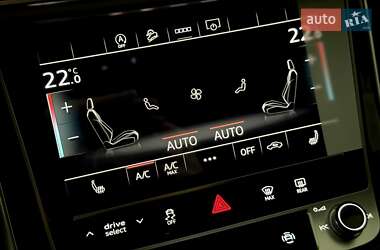 Внедорожник / Кроссовер Audi Q8 2025 в 
