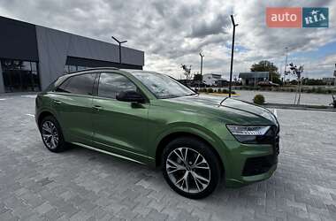 Внедорожник / Кроссовер Audi Q8 2018 в 