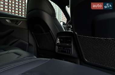 Внедорожник / Кроссовер Audi Q8 2023 в 