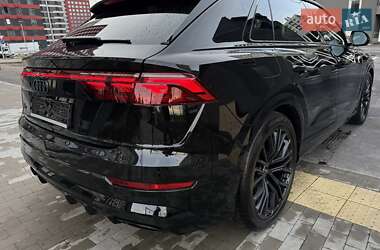 Внедорожник / Кроссовер Audi Q8 2023 в 