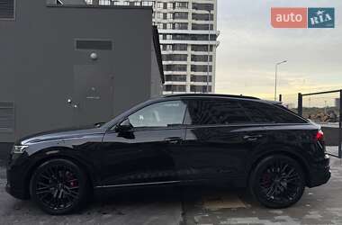 Внедорожник / Кроссовер Audi Q8 2023 в 