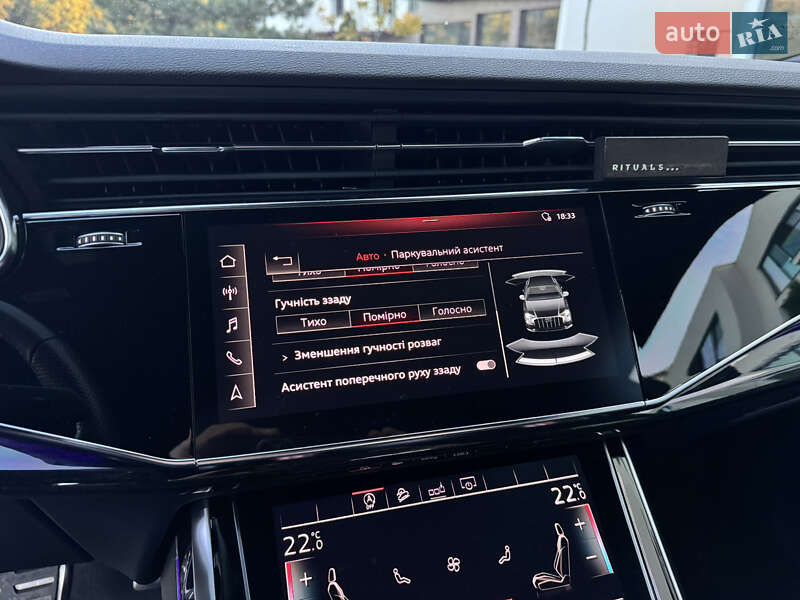 Внедорожник / Кроссовер Audi Q8 2019 в Ужгороде