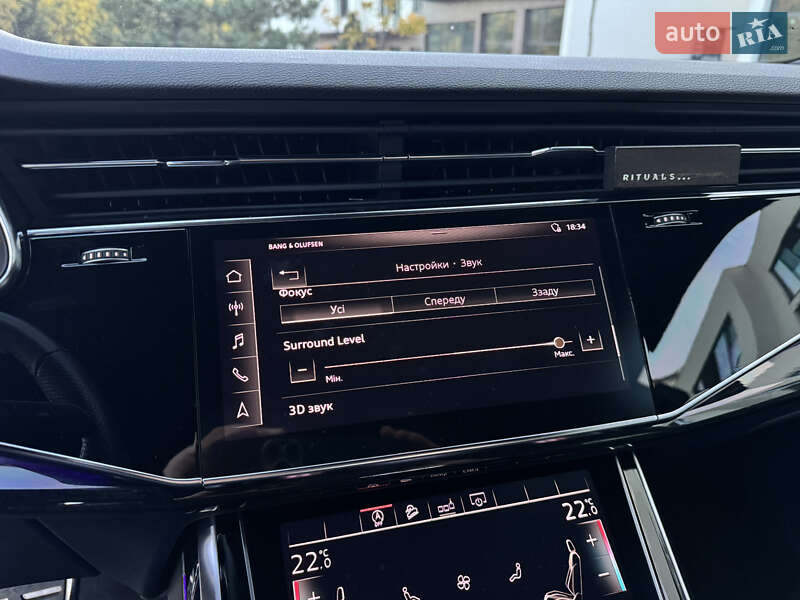 Внедорожник / Кроссовер Audi Q8 2019 в Ужгороде