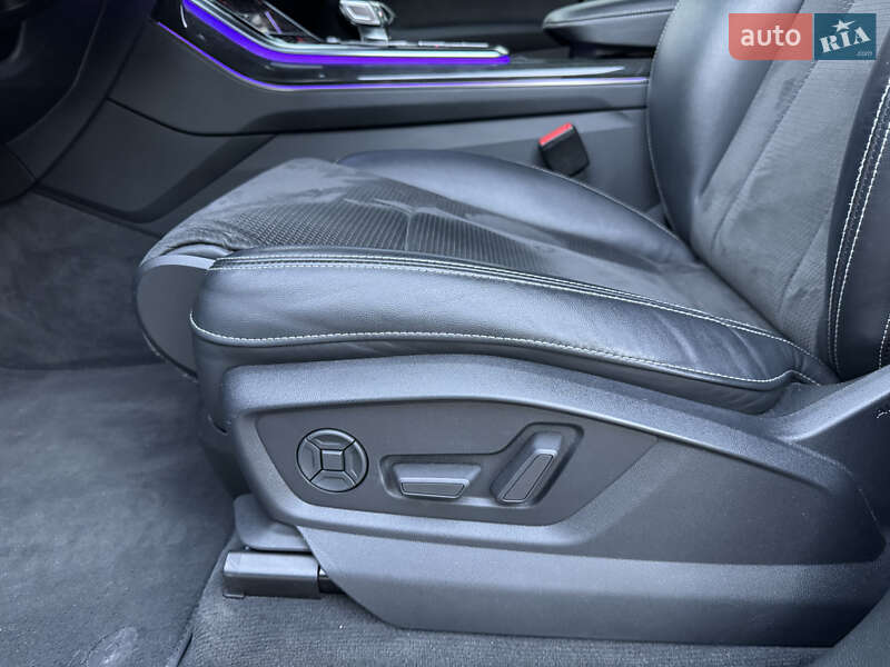 Внедорожник / Кроссовер Audi Q8 2019 в Ужгороде