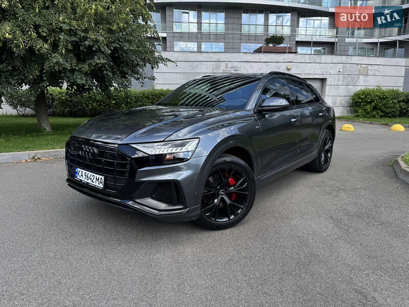AUTO.RIA – Купити Сірі авто Ауді Ку8 1 покоління - продаж Audi Q8