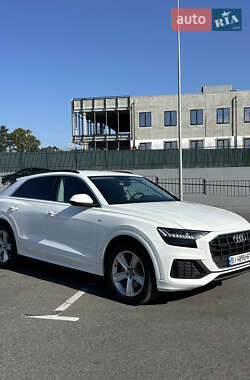 Внедорожник / Кроссовер Audi Q8 2019 в 