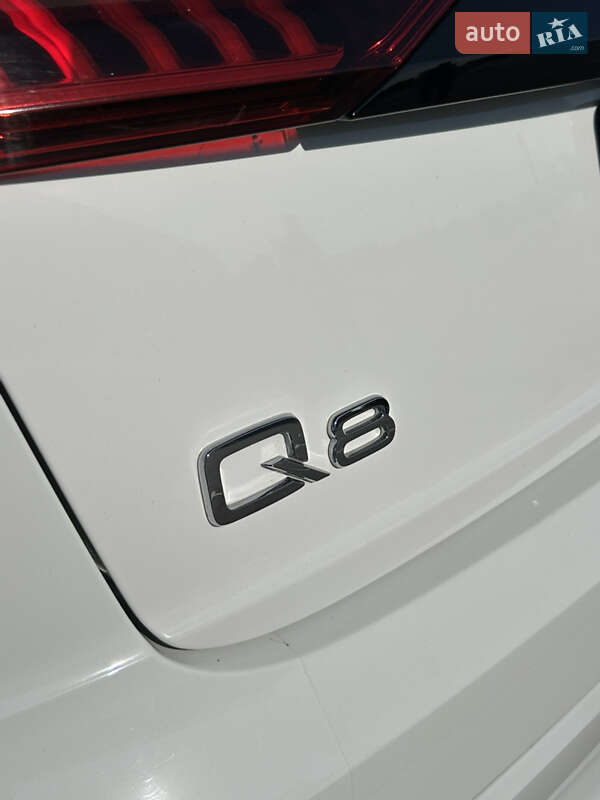 Внедорожник / Кроссовер Audi Q8 2019 в Полтаве