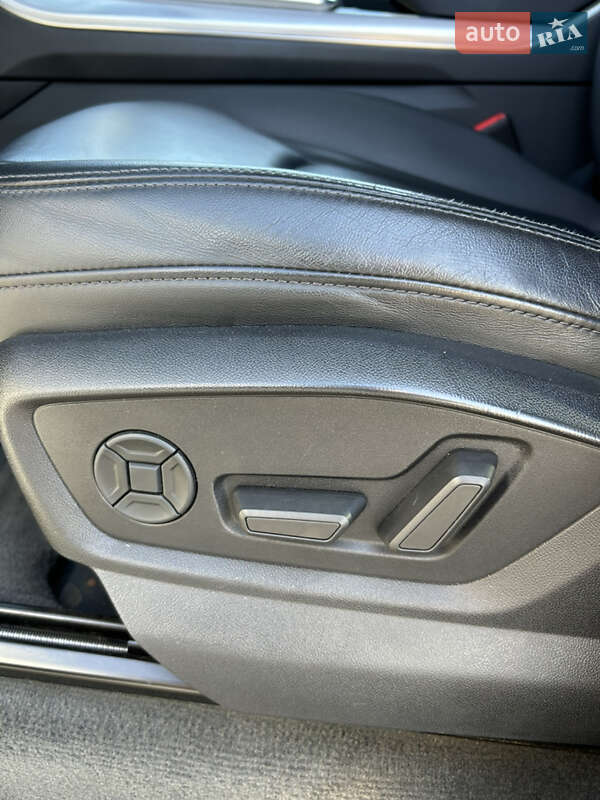 Внедорожник / Кроссовер Audi Q8 2019 в Полтаве