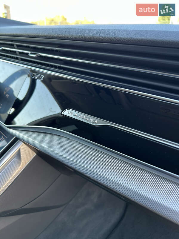 Внедорожник / Кроссовер Audi Q8 2019 в Полтаве