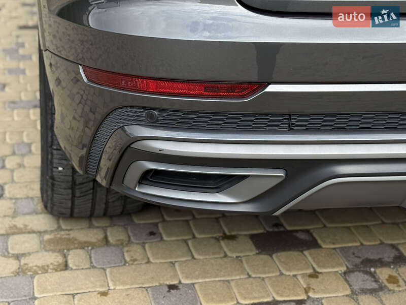 Внедорожник / Кроссовер Audi Q8 2020 в Тернополе