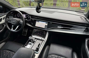 Внедорожник / Кроссовер Audi Q8 2020 в 