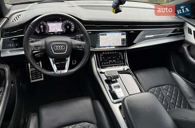 Внедорожник / Кроссовер Audi Q8 2020 в 