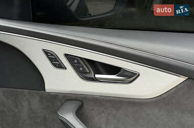 Внедорожник / Кроссовер Audi Q8 2020 в 
