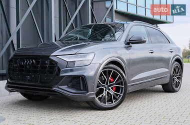 Внедорожник / Кроссовер Audi Q8 2020 в 