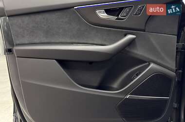 Внедорожник / Кроссовер Audi Q8 2025 в 
