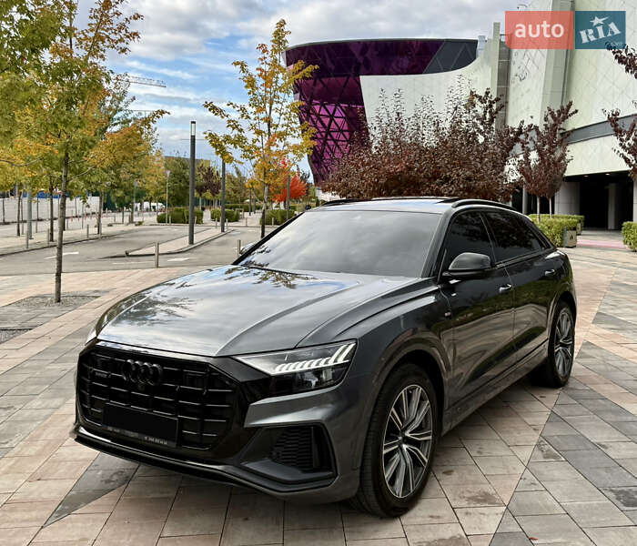 Внедорожник / Кроссовер Audi Q8 2019 в Киеве