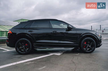 Внедорожник / Кроссовер Audi Q8 2018 в 