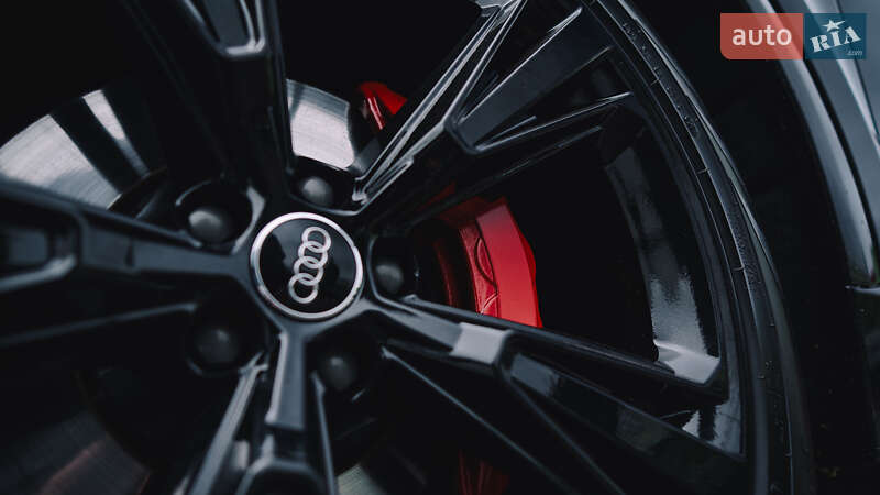 Внедорожник / Кроссовер Audi Q8 2018 в Киеве