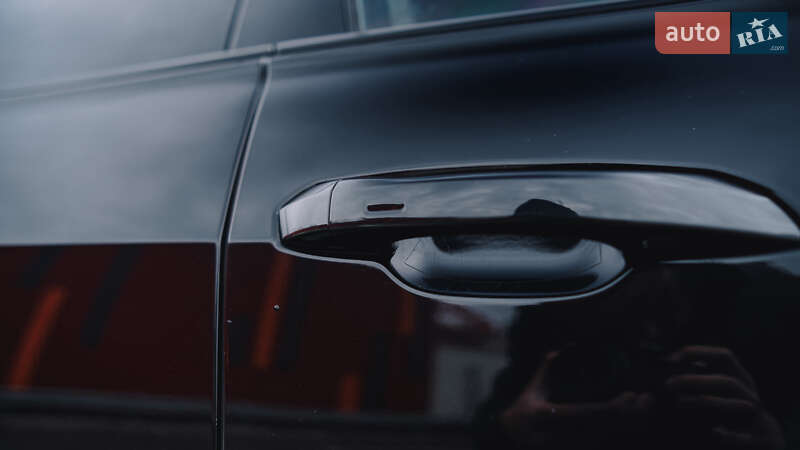 Внедорожник / Кроссовер Audi Q8 2018 в Киеве