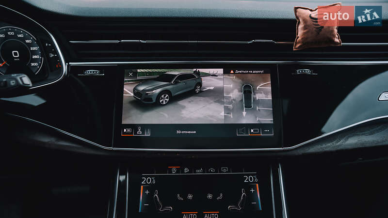 Внедорожник / Кроссовер Audi Q8 2018 в Киеве