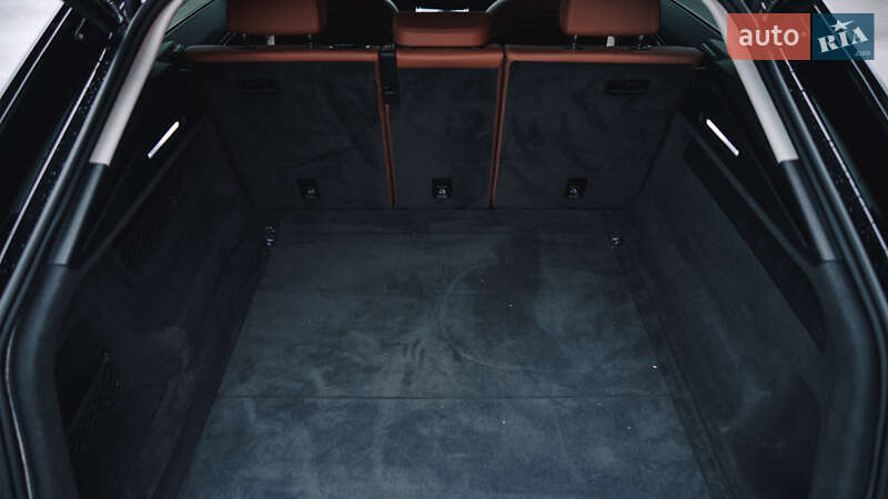 Внедорожник / Кроссовер Audi Q8 2018 в Киеве