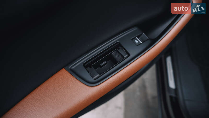 Внедорожник / Кроссовер Audi Q8 2018 в Киеве