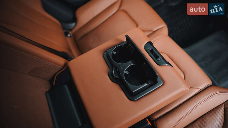 Внедорожник / Кроссовер Audi Q8 2018 в Киеве