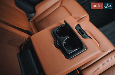Внедорожник / Кроссовер Audi Q8 2018 в 
