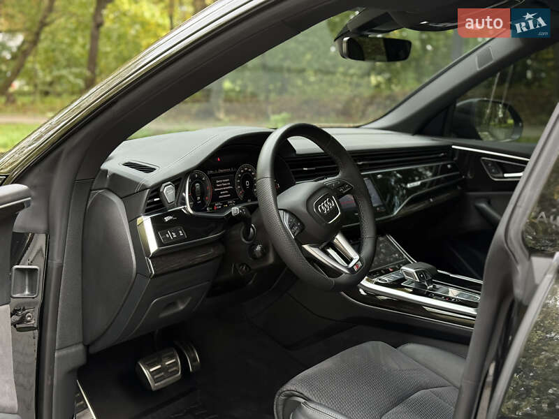 Позашляховик / Кросовер Audi Q8 2024 в Тернополі