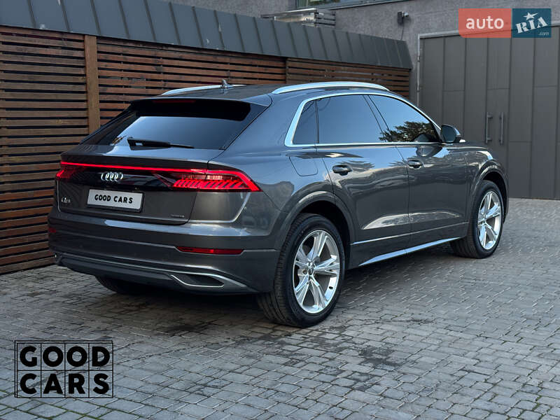 Внедорожник / Кроссовер Audi Q8 2019 в Одессе