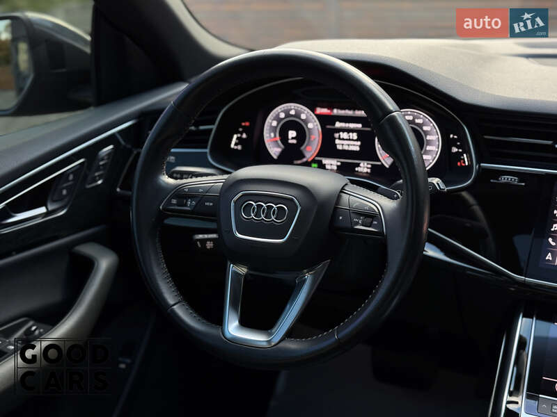 Внедорожник / Кроссовер Audi Q8 2019 в Одессе
