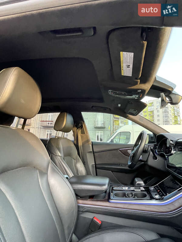Внедорожник / Кроссовер Audi Q8 2018 в Львове