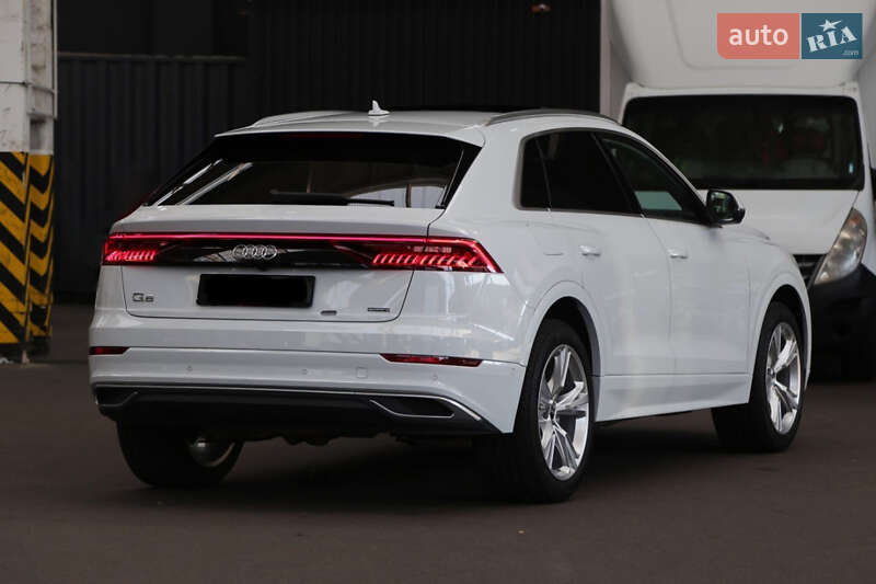 Позашляховик / Кросовер Audi Q8 2022 в Києві фото 4 Позашляховик / Кросовер Audi Q8 2022 в Києві