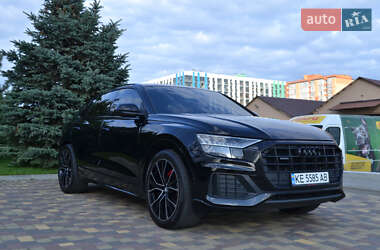 Внедорожник / Кроссовер Audi Q8 2020 в 