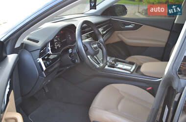 Внедорожник / Кроссовер Audi Q8 2020 в 