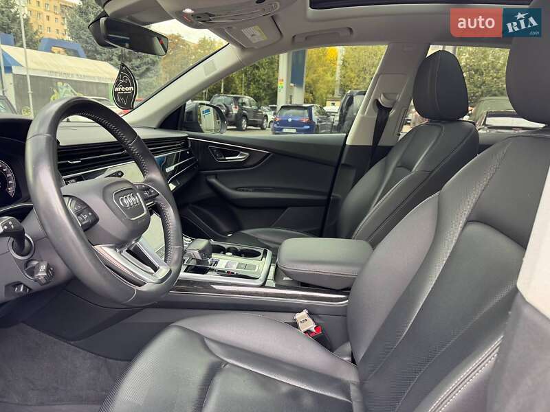 Позашляховик / Кросовер Audi Q8 2018 в Одесі фото 17 Позашляховик / Кросовер Audi Q8 2018 в Одесі