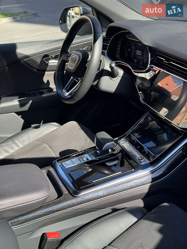 Позашляховик / Кросовер Audi Q8 2019 в Вінниці фото 15 Позашляховик / Кросовер Audi Q8 2019 в Вінниці