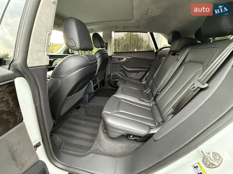 Позашляховик / Кросовер Audi Q8 2020 в Львові фото 35 Позашляховик / Кросовер Audi Q8 2020 в Львові
