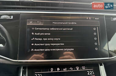 Внедорожник / Кроссовер Audi Q8 2020 в 