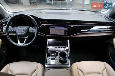 Внедорожник / Кроссовер Audi Q8 2019 в 