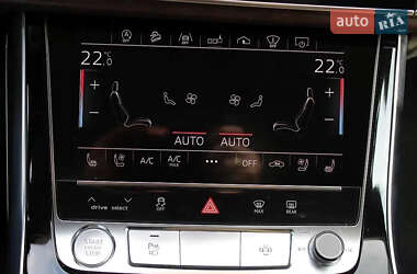 Внедорожник / Кроссовер Audi Q8 2019 в 