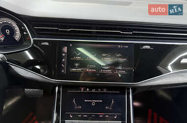 Позашляховик / Кросовер Audi Q8 2019 в 